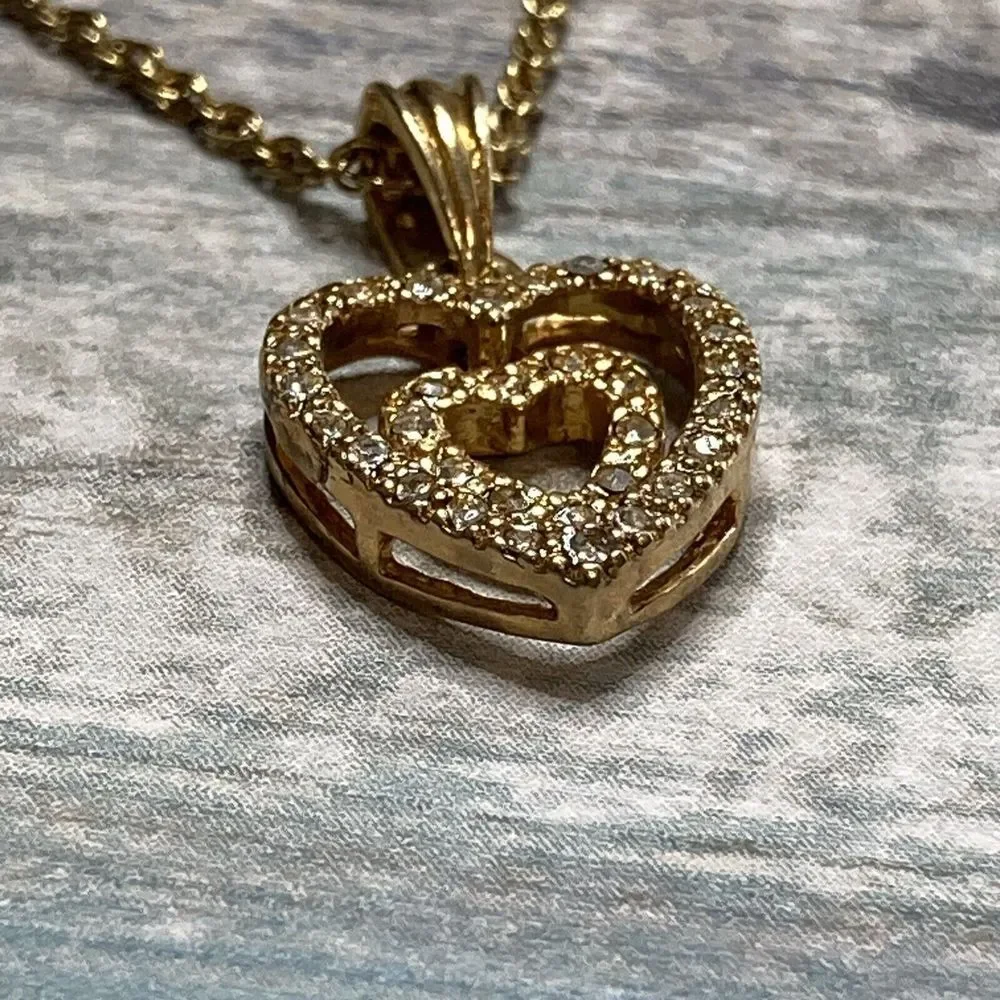 Avon Floating Heart‎ Pendant crystals Vermeil Necklace 16